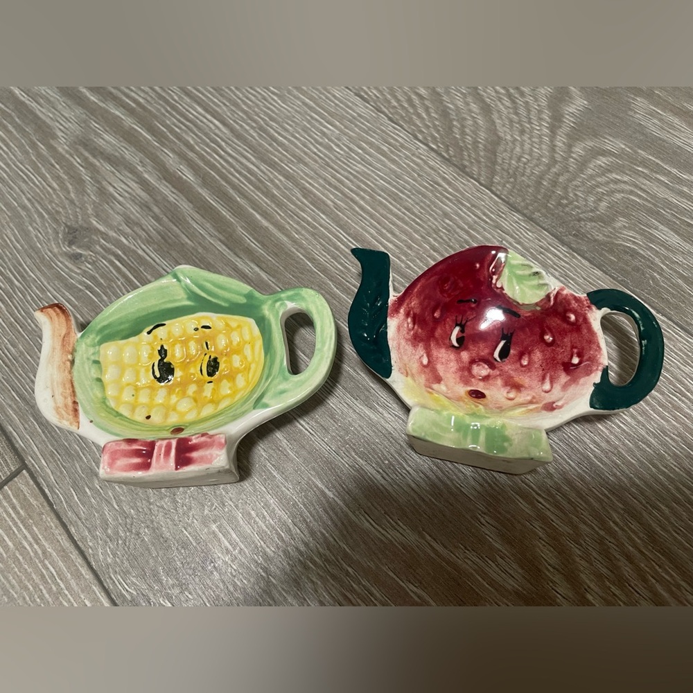 2 Vintage Tea Bag Holders